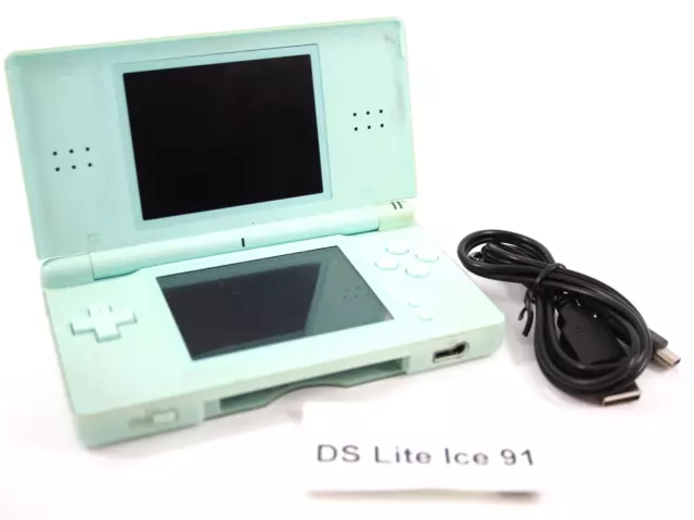 Nintendo DSi Ice Blue Handheld System w/ Charger