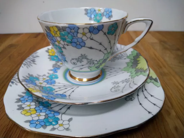 VINTAGE ART DECO 1930s ROYAL STAFFORD BONE China Abstract FLORAL TEA TRIO