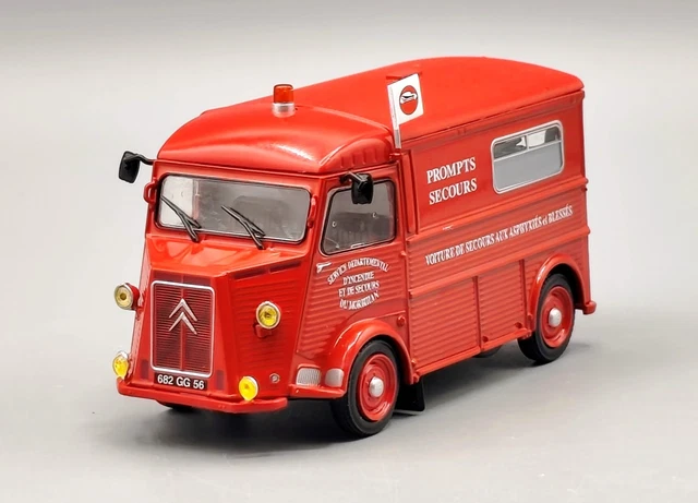 Camion De Pompier Eligor - Échelle 1/43 - Renault Master PMA SDIS04 Avec Gyrophares - Neuf