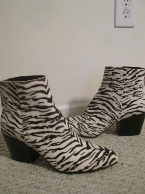 Dolce Vita Zebra Print Calf Hair Boots Size 9.5  NEW    Black & White