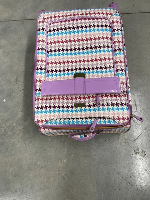 Samantha Brown Classic Pink Croc Embossed  Spinner Wheeled Upright Luggage 16