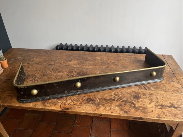 Grande parafuoco in metallo con dettaglio ottone vintage antico stile vittoriano 118 cm