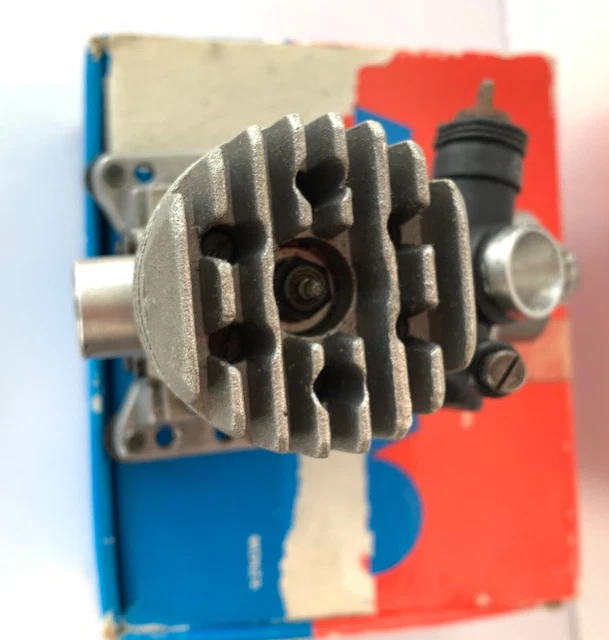 MOTEUR 3.5CC VOITURE 1/8e PICCO 21 CAR sortie arrière RC VINTAGE