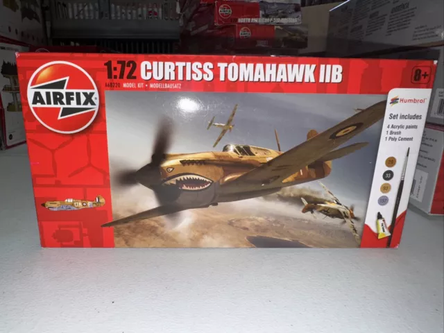 Airfix Curtiss Tomahawk 11b Model Kit 1:72 Scale with paints, brush and cement