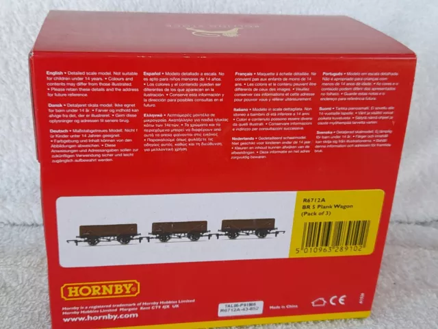 Hornby 00 R6712A Set of three 5 Plank Open Wagons BR
