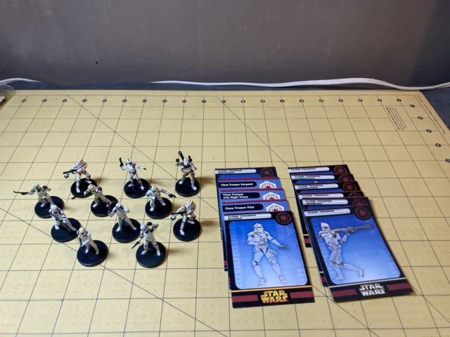 WOTC Star Wars Miniatures - Republic Clone Trooper Lot Of 11 w/ Cards