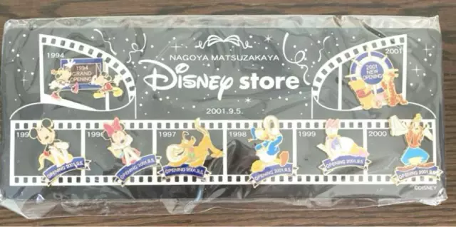 Nagoya Limited Disney Store Mickey Minnie Pooh Tigger Pin