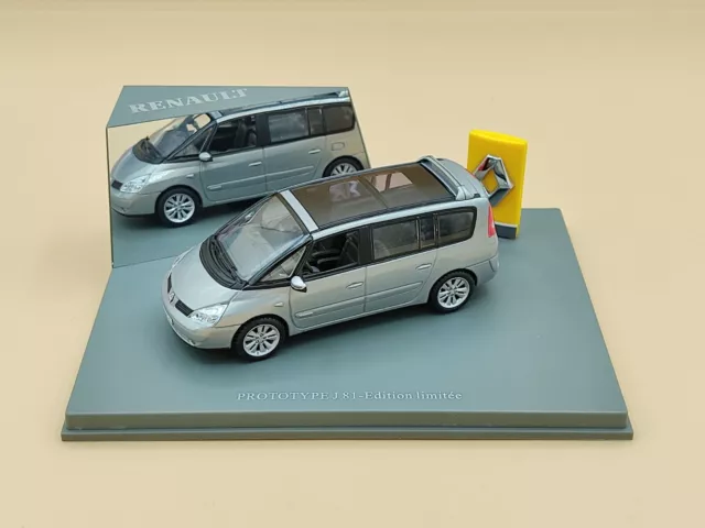 1/43 Renault Espace IV Proto. J81 Gris 2002 UH Universal Hobbies ref: 7711221866
