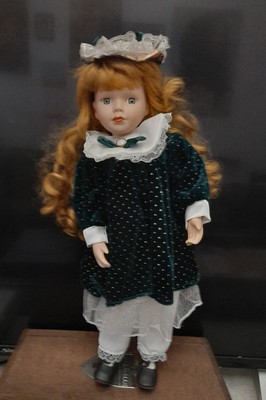 Adeles Puppenhaus Bambola in Porcellana 48 cm Bambola Artistica da Collezione ca Abito Chiaro 
