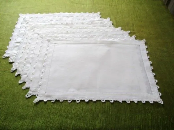 8 Vintage Place Mats trimmed with Hand crochet - White