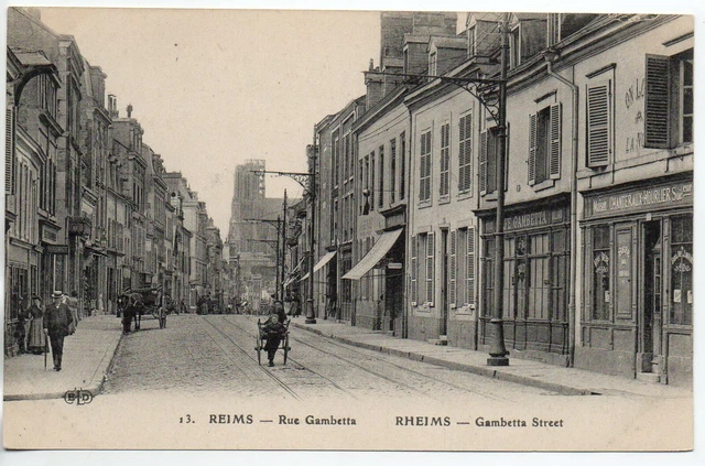 REIMS - Marne - CPA 51 - les rues - rue Gambetta - magasins