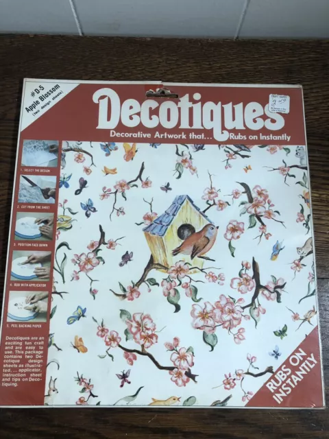 NUEVO DE LOTE ANTIGUO DECOTIQUES #D-5 Manzana Flor 2 Hojas de Diseño CALCOMANÍAS