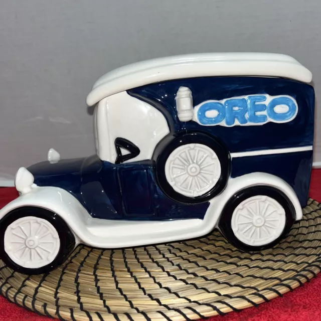 Oreo Cookie Delivery Truck Cookie Jar The NABISCO Classics Collection.