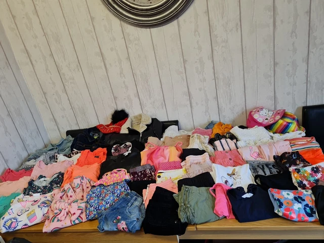 Bundle of lovely girl's clothes, age 6-7 & 7-8yrs 64 Items