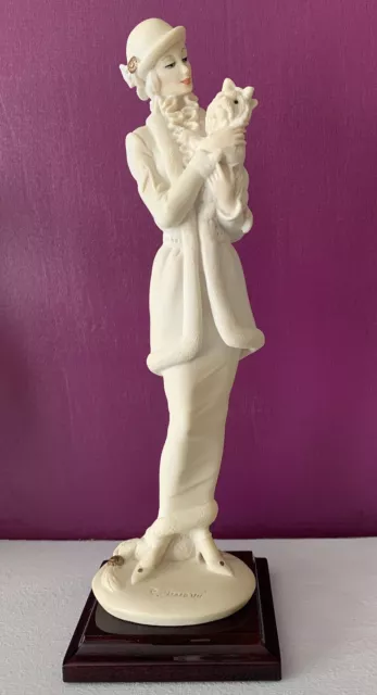 Giuseppe Armani ‘Lady With Dog’ Figurine. Florence Art Collection Made in Italy