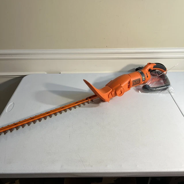 Image of Shindaiwa DH232 hedge trimmer on Lowe's website