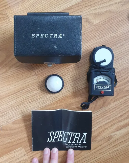 Spectra P-250 Professional Vintage Cine Light Meter with Case & Accessories