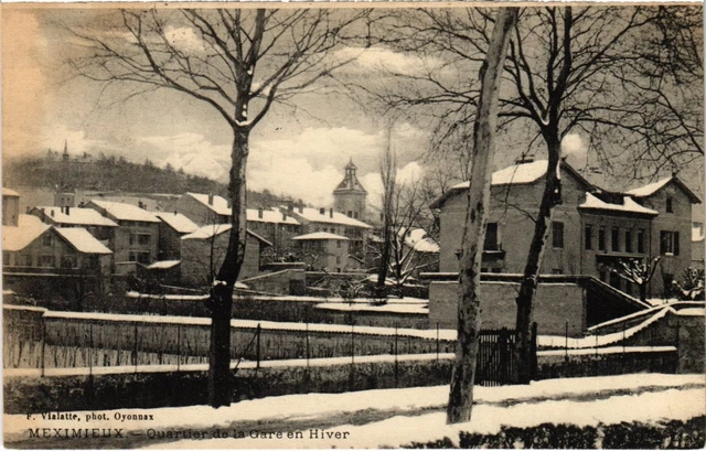 CPA AUXERRE - Vieille Maisons de la Place de l'Hotel de Ville FRANCE