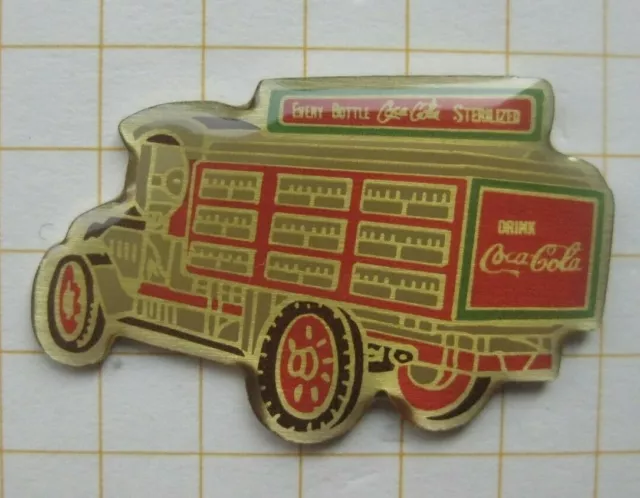 COCA-COLA /  OLDTIMER TRUCK ............... Auto Pin (222b)