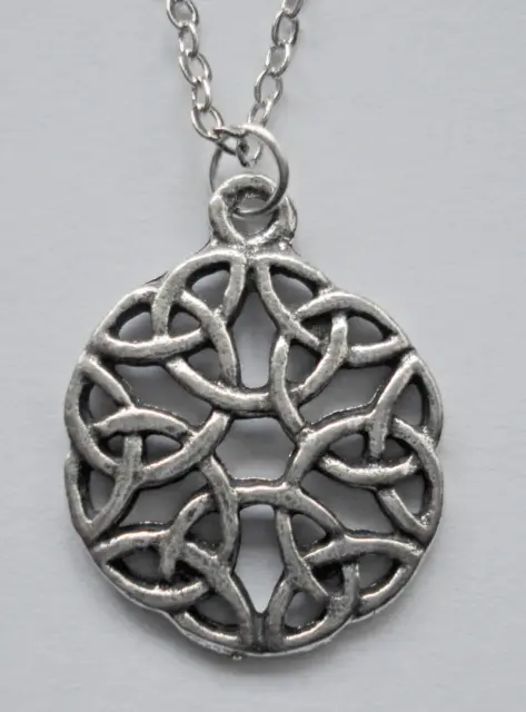 Chain Necklace #2350 Pewter CELTIC KNOT CIRCLE (21mm x 18mm) silver tone pendant