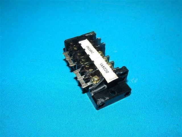 IDEC BTB15 Terminal Block w/ Breakage 6pcs