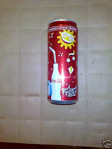 Lattina Coca-Cola 330ML slim"Vivi la Musica"Italyvuotata con piccolo foro sotto