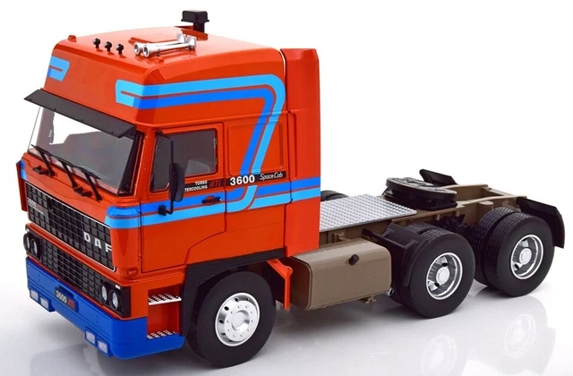ROAD KINGS, DAF 3300 Space Cab 6x4 1982, échelle 1/18, RK180091