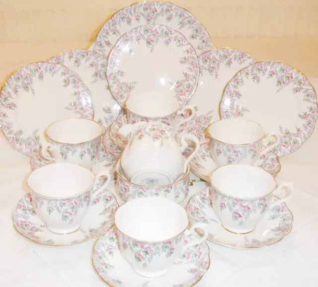 Royal Albert 21 Piece Tea Set Service Vintage 1940s Pink Rosebuds Rosedrops VGC