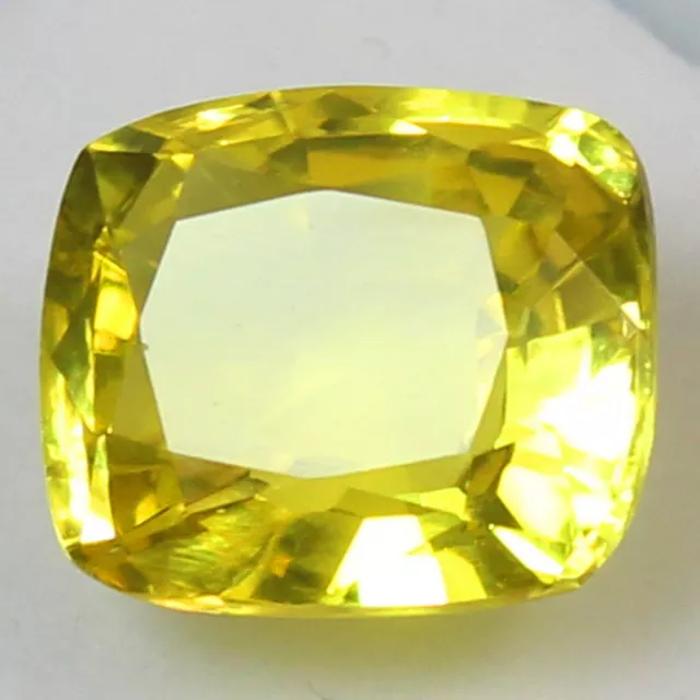 Naturel Rare Sri Lanka Jaune Saphir 9.00 CT Certifié non Chauffé Desseré Gemme