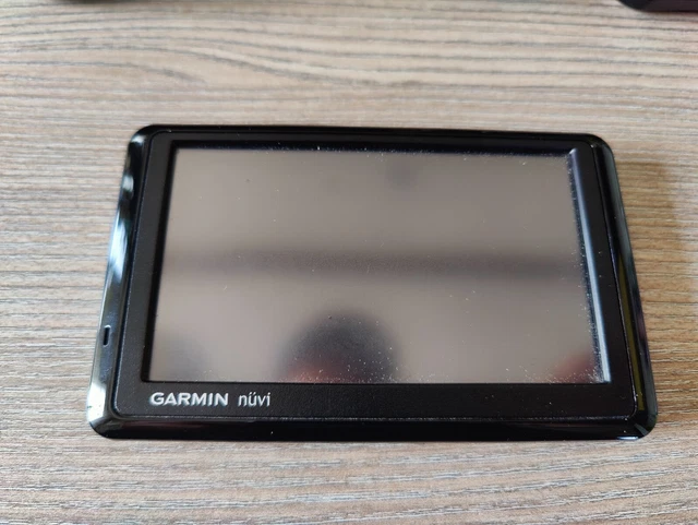Garmin nüvi 1390 Navigationsgerät mit Zubehör