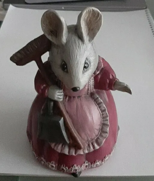Figur Deko Maus Dame mit Kleid, Besen und Schaufel Süß Geschenke