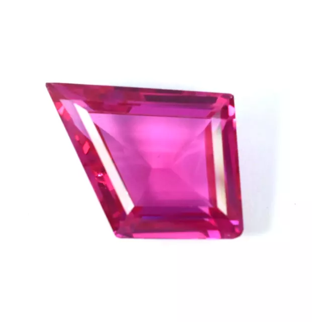 Fabuleux 46,25 ct de rubis rose naturel du Mozambique de forme fantaisie,...