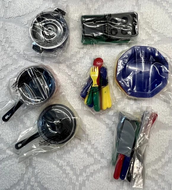 NIB Vtg 1995 Troll Associates Child Kitchen PlaySet Pots Pans Utensils Plates