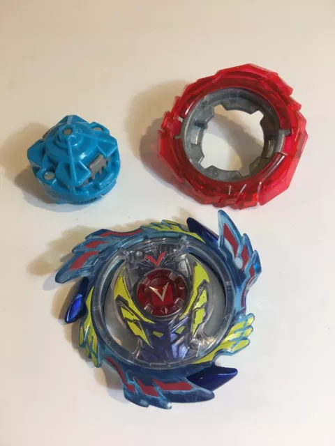 Hasbro Beyblade Burst Evolution SwitchStrike - Genesis Valtryek V3