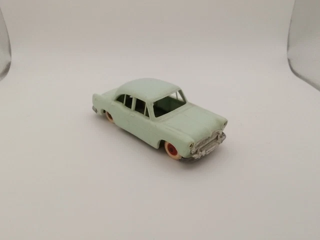 Le Taxi Simca Ariane Vedette en miniature de Dinky Toys France au 1/43e