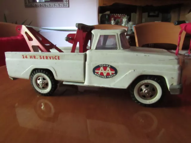 Vintage Tonka Pressed Steel AA 24 Hour Service WRECKER TOW Truck 1960's