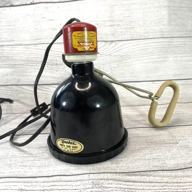 Vintage Darkroom Light - Compco Portable Lamp w/ Yankee Photo Shade USA