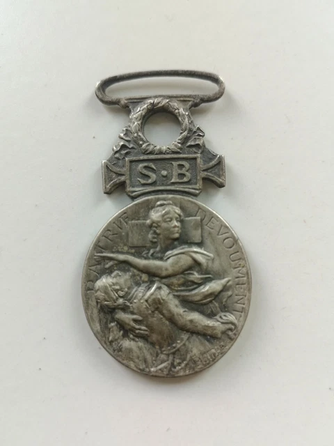 Médaille Secours Aux Blessés 1864-1866 - Société Française - Insigne Historique - État D'usage