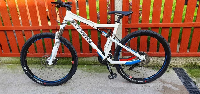 B TWIN ROCKRIDER 520 27.5