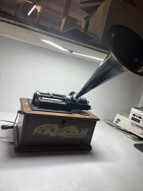 Vintage thomas home phonograph cassette Radio player 