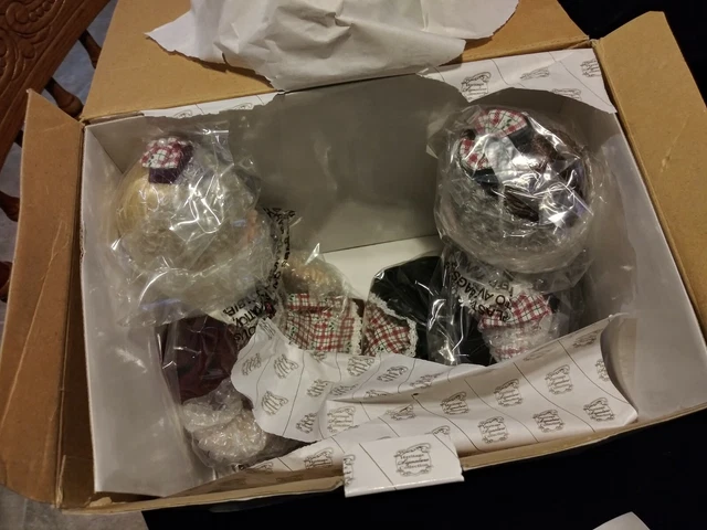 Porcelain Stephanie & Sabrina Dolls - Heritage Signature Collection NIB w/COA