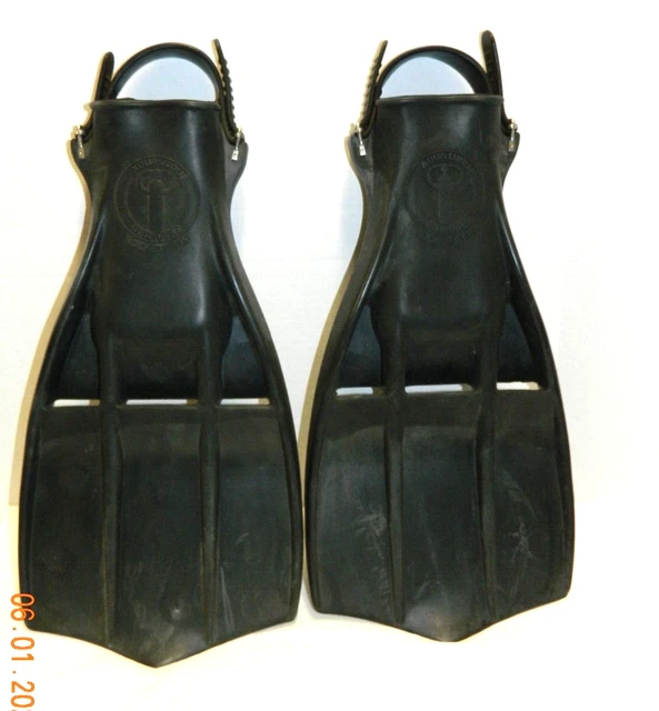 AQUALUNG US DIVERS Rocket Fin SCUBA SEAL Adjustable One Size Fit All