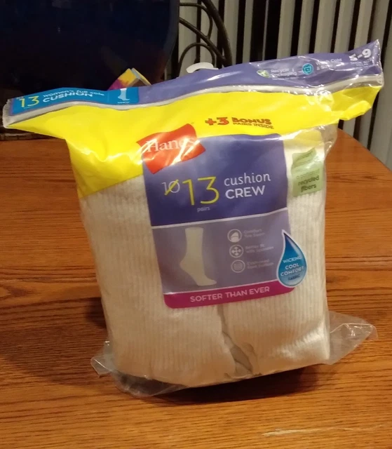 Hanes Women`s 13-Pack White Cool Comfort Cushion Crew Socks Shoe Size 4 to 8