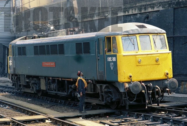 35MM COLOUR NEGATIVE BR British Rail Electric Loco 86261 Class 86 c1985