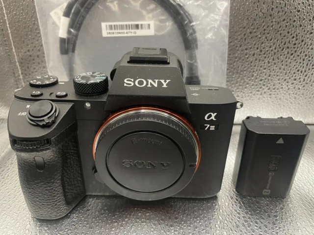 Sony a7 III 24.2 MP Mirrorless Digital Camera Body in Mint Condition 2655 Clicks