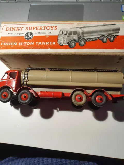 DINKY SUPERTOYS NO 504 Foden 14 Ton Tanker Boxed