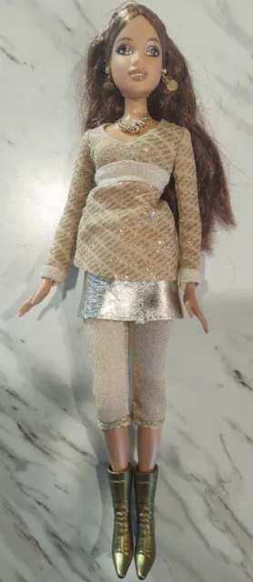 Barbie Doll Teresa Fashion Fever 2007 Sparkling Gold Outfit