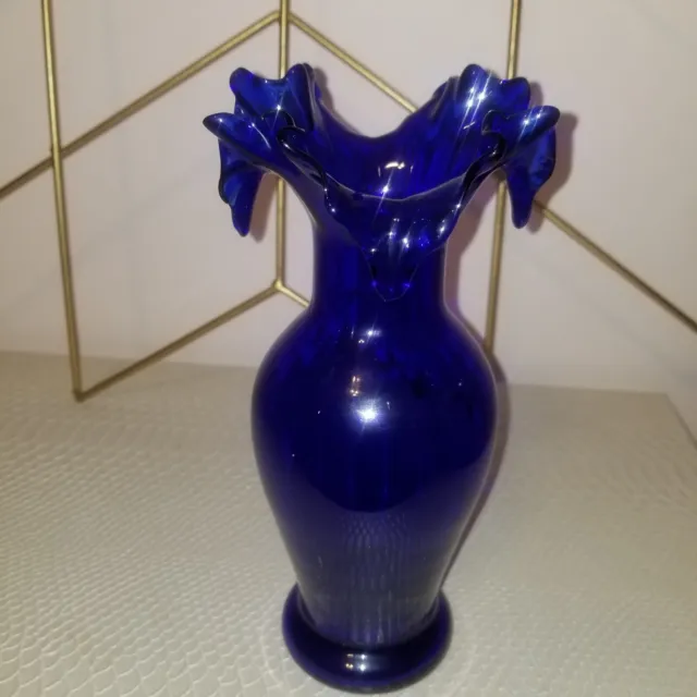 Vintage Old Hickory Handblown Cobalt Blue 8 3/4” Hugh Fluted Ruffled Rim Vase