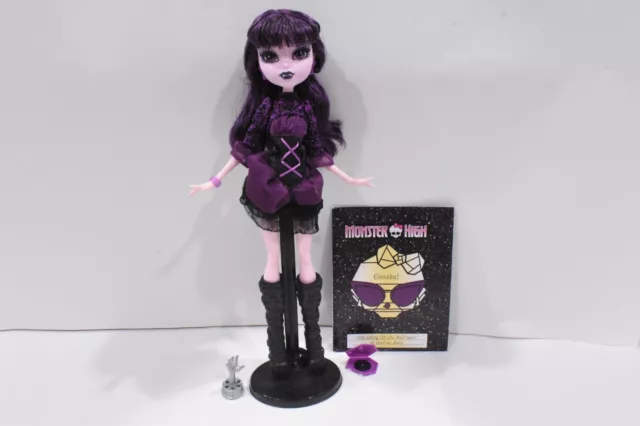 Monster High Frights Camera Elissabat Doll Frights Camera Action! Hauntlywood