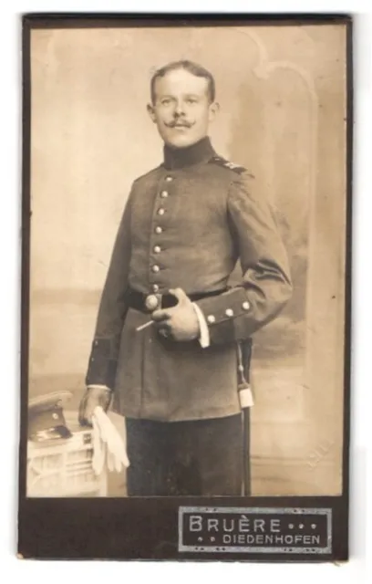 Photo Bruere, Diedenhofen, la place du Marché 23, Portrait de Soldat en uniform
